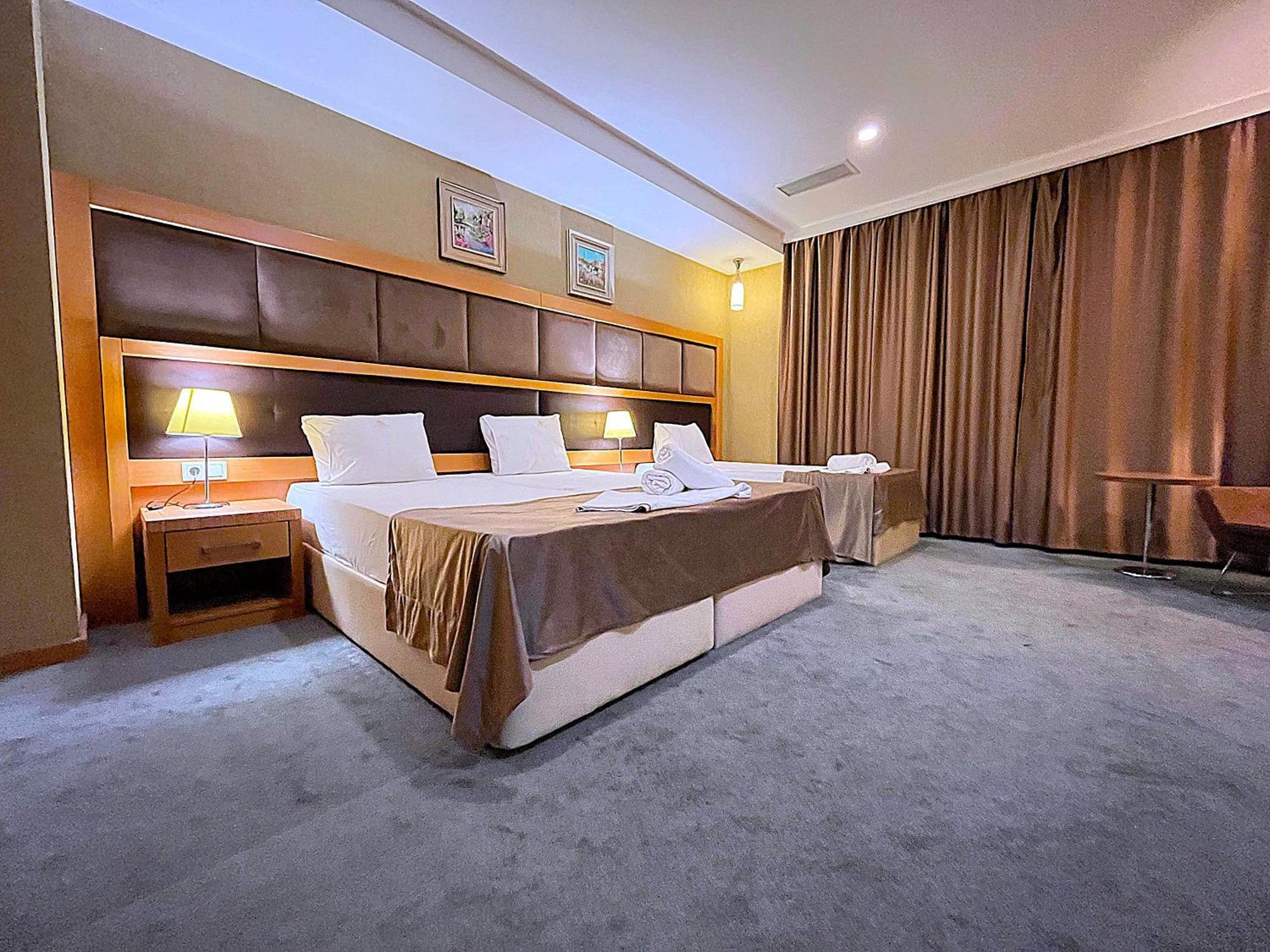 Gm City Hotel Baku Phòng bức ảnh