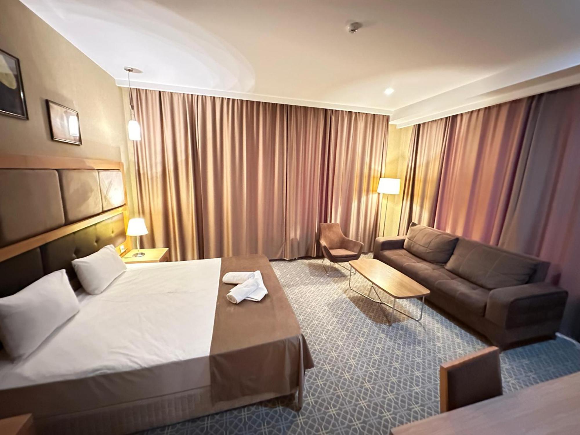 Gm City Hotel Baku Phòng bức ảnh