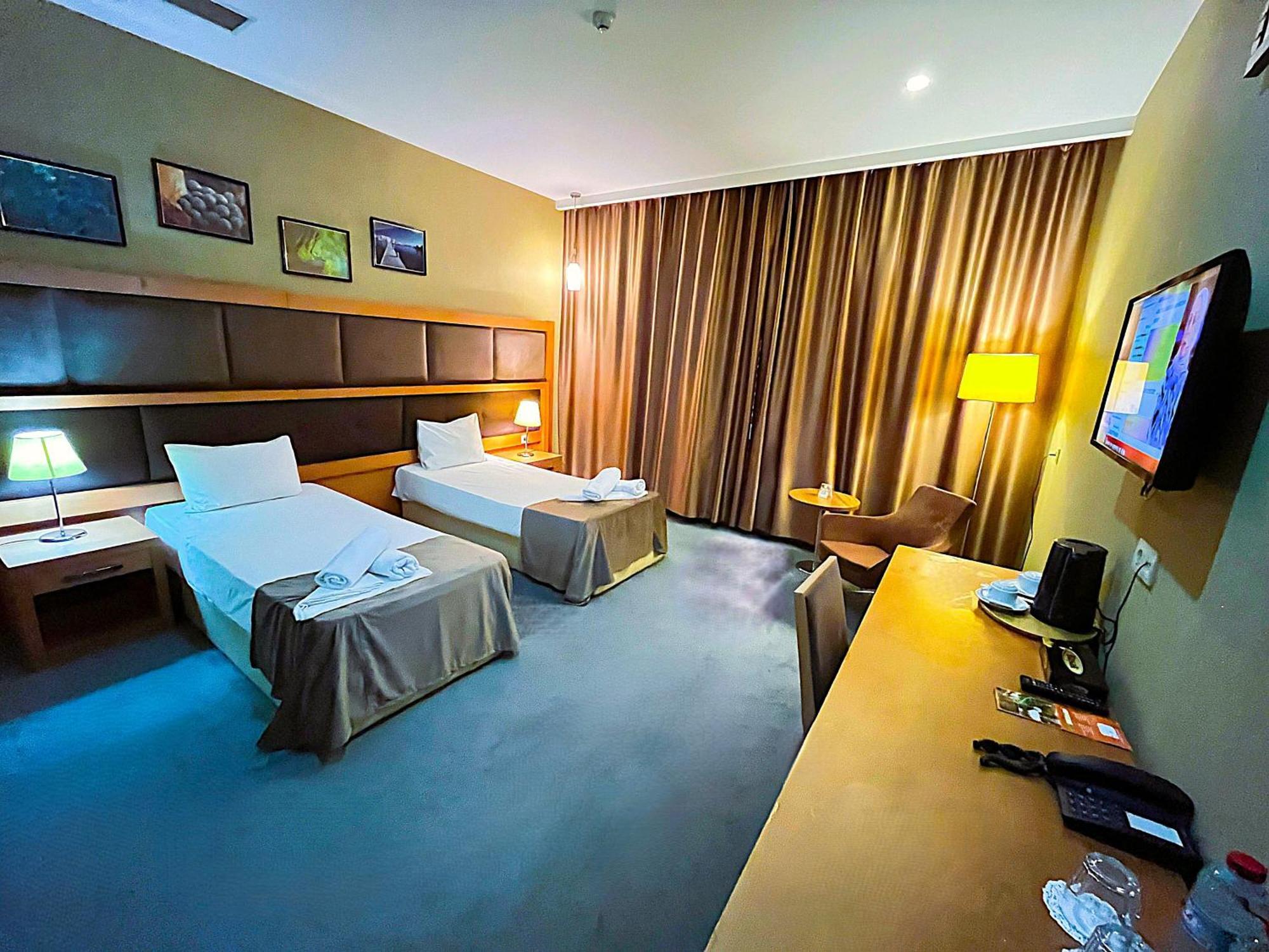 Gm City Hotel Baku Phòng bức ảnh